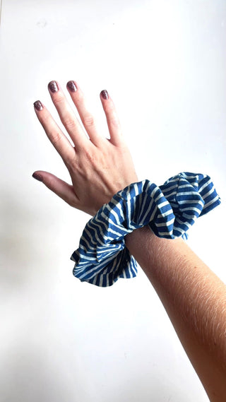 Giant Oversized Scrunchies