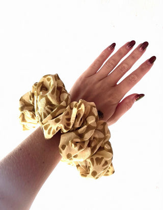 Green Geometric Giant Oversized Scrunchie