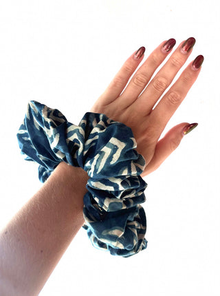 Blue Arrow-Print Giant Oversized Scrunchie