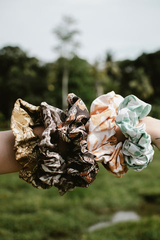 Green Geometric Giant Oversized Scrunchie