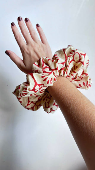 Giant Oversized Scrunchies