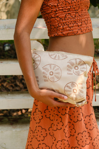 Shell Beige Stash (In) Me Toiletry Makeup Bag