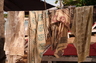 Green Geometric Gecko Sarong