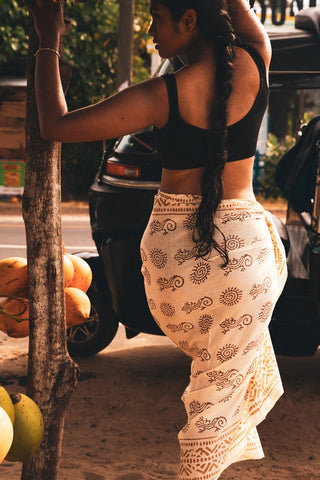 Brown Geometric Gecko Sarong
